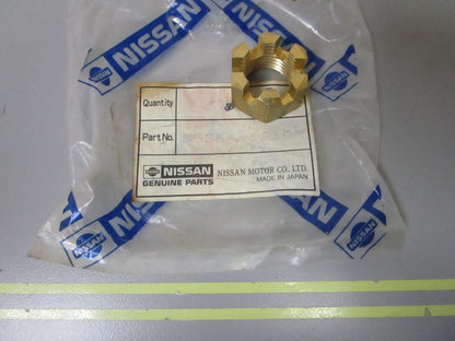 *NEW OEM* 0810 Tohatsu Propeller Nut 353-64121-0