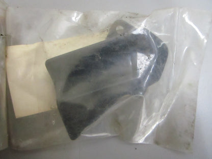 *NEW OEM* 0810 Mercury Force Carburetor Cover F521708