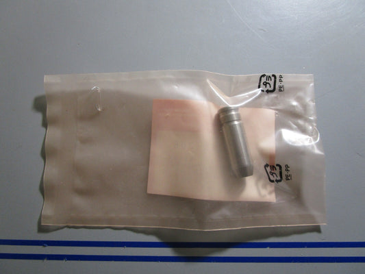*NEW OEM* 0810 Honda Intake Valve Guide 12204-ZE2-306