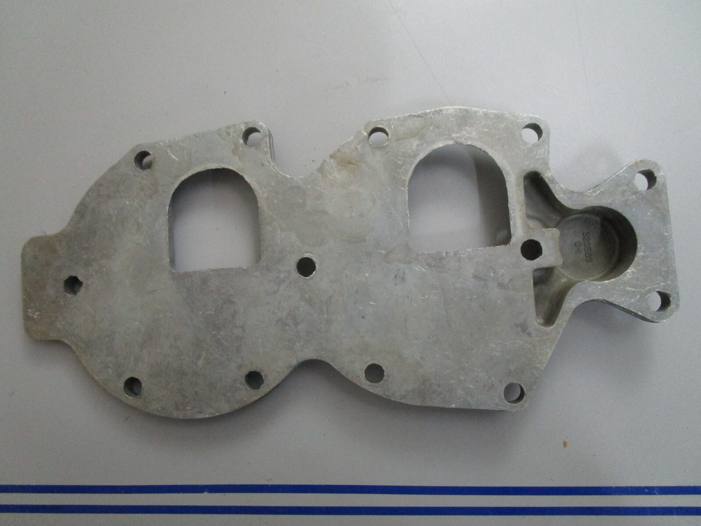 *NEW OEM* 0820 OMC Johnson Evinrude Cylinder Head Cover 323583 0323583