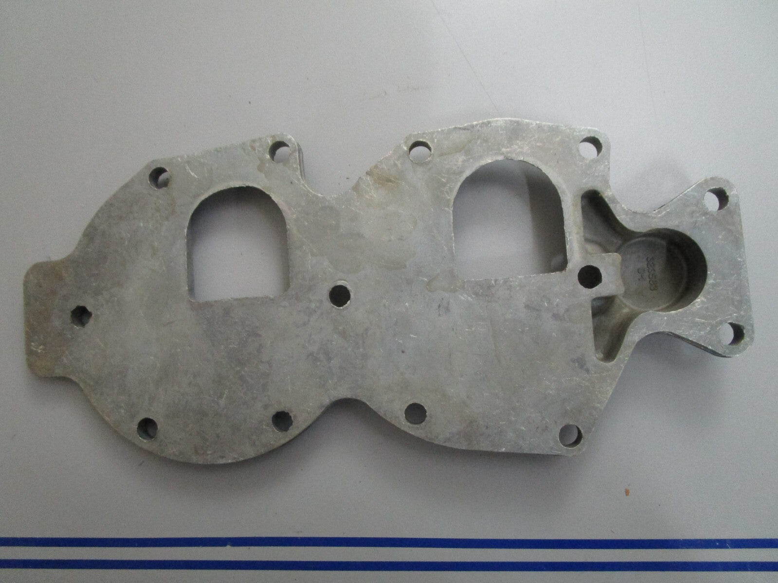 *NEW OEM* 0820 OMC Johnson Evinrude Cylinder Head Cover 323583 0323583