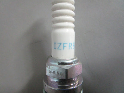 NEW OEM (LOT OF 5) IZFR6Q Champion Spark Plug 0820