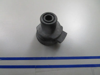 *NEW OEM* 0810 OMC Johnson Evinrude Grommet 339717 0339717