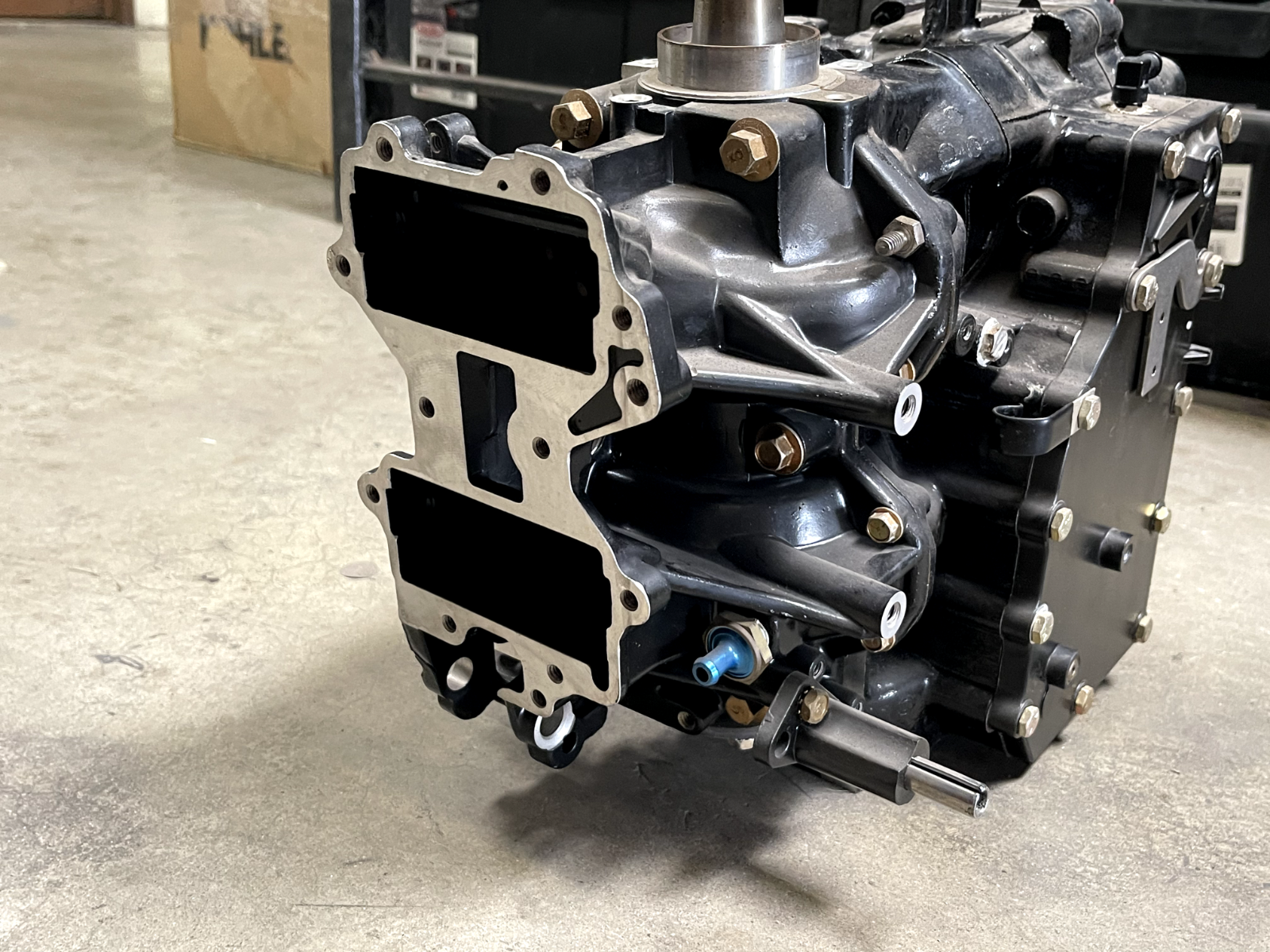 *NEW OEM* Johnson Evinrude 40 50 HP Powerhead