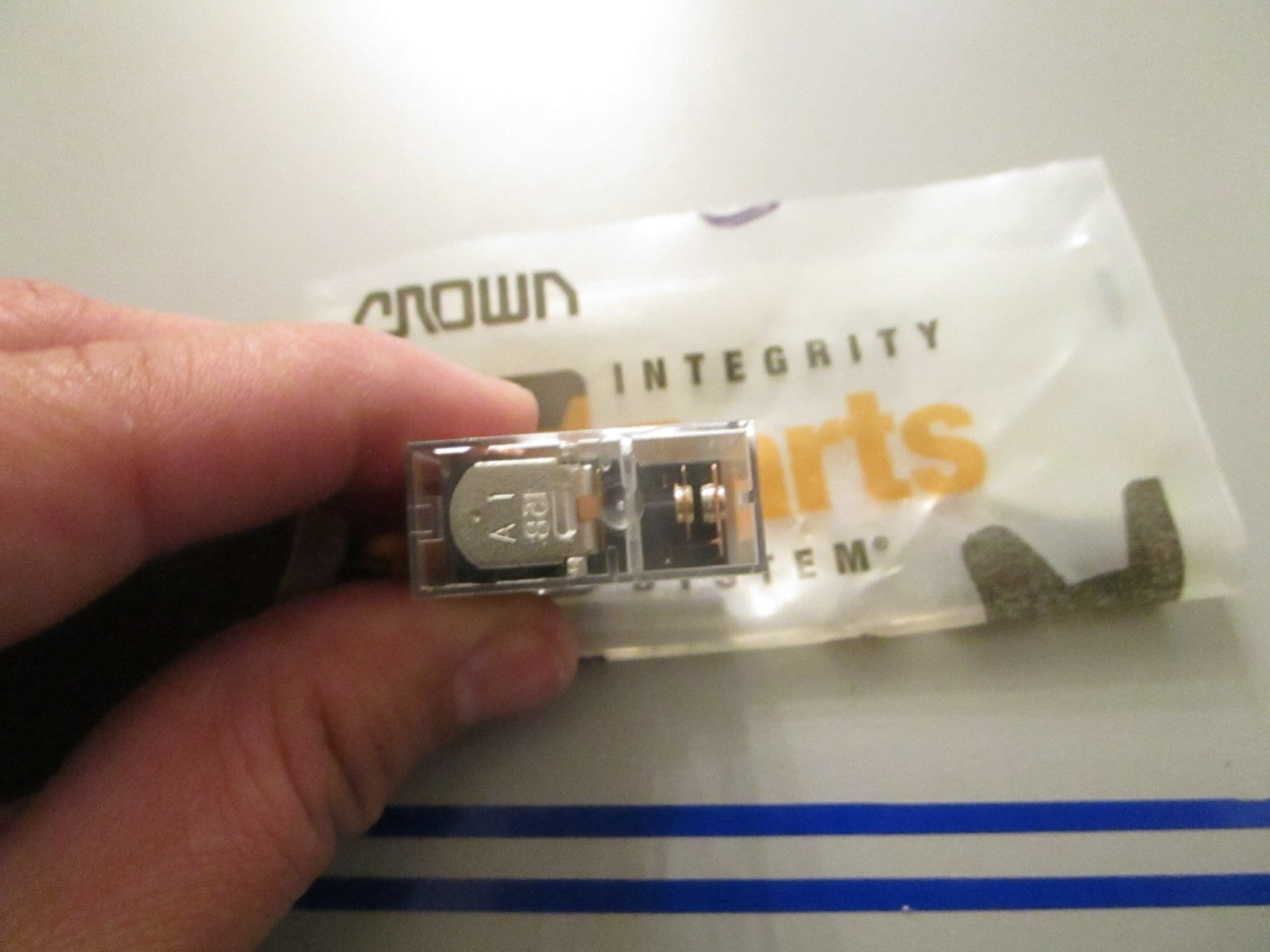 NEW OEM 062640-002 Crown 36V Relay 0720