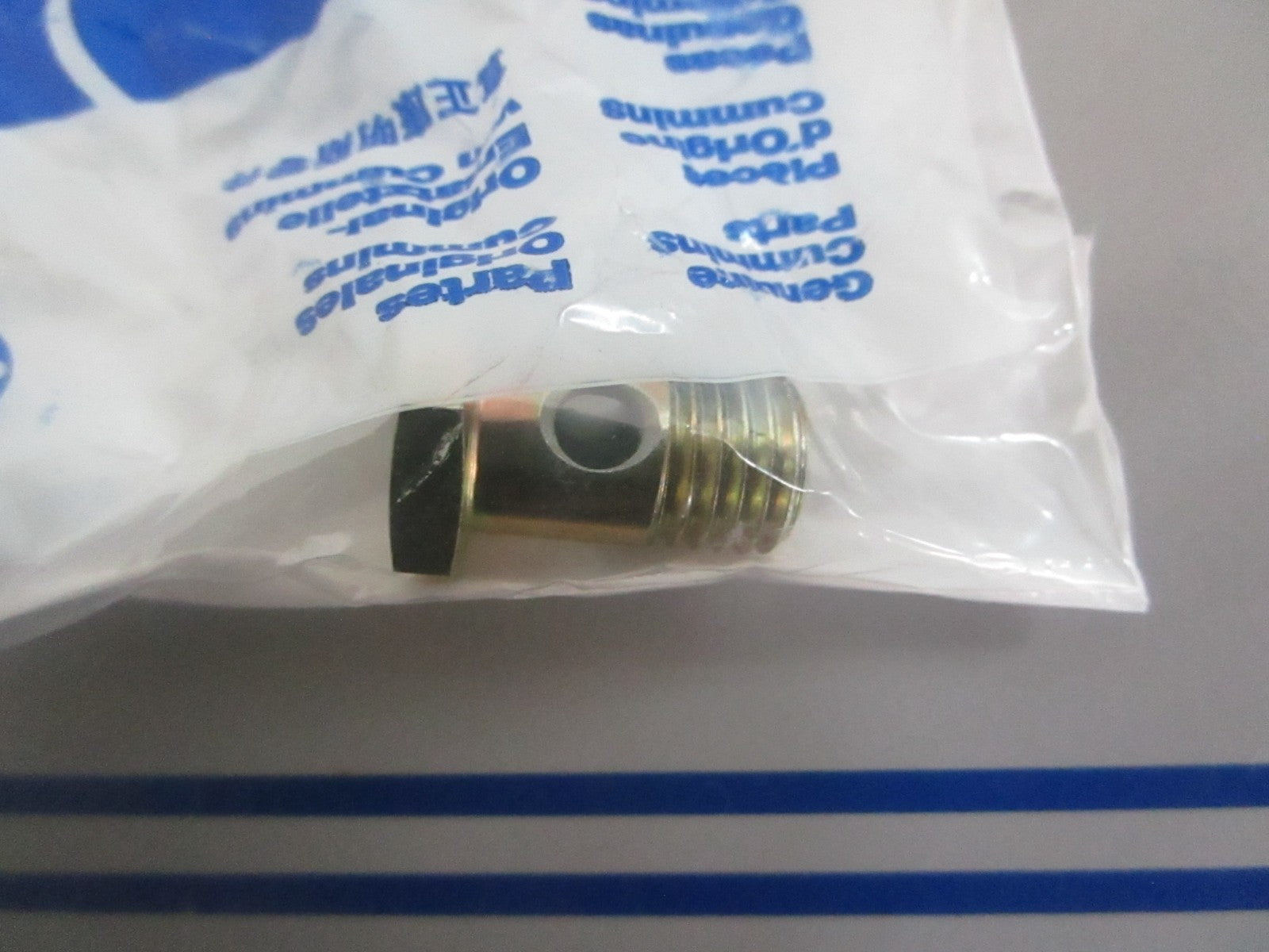 *NEW OEM* 0820 Cummins Connector 3941153