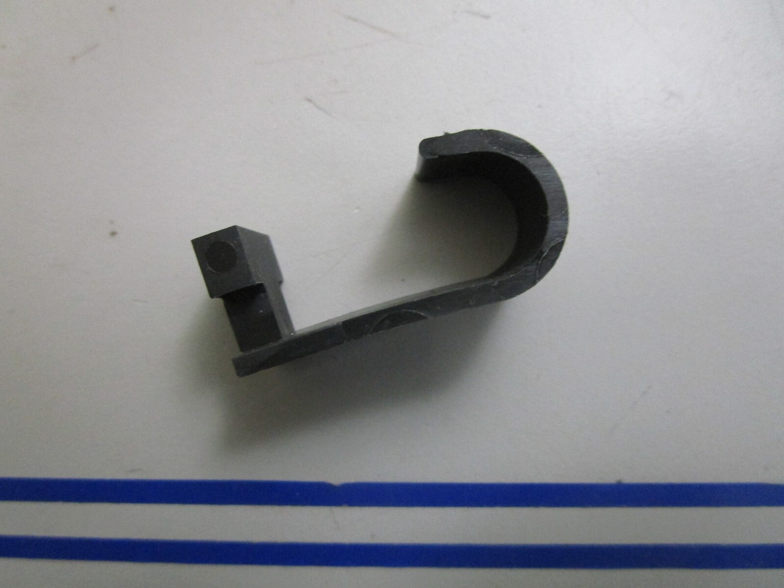 *NEW OEM* 0810 Mercury Quicksilver Rod Retainer 61007