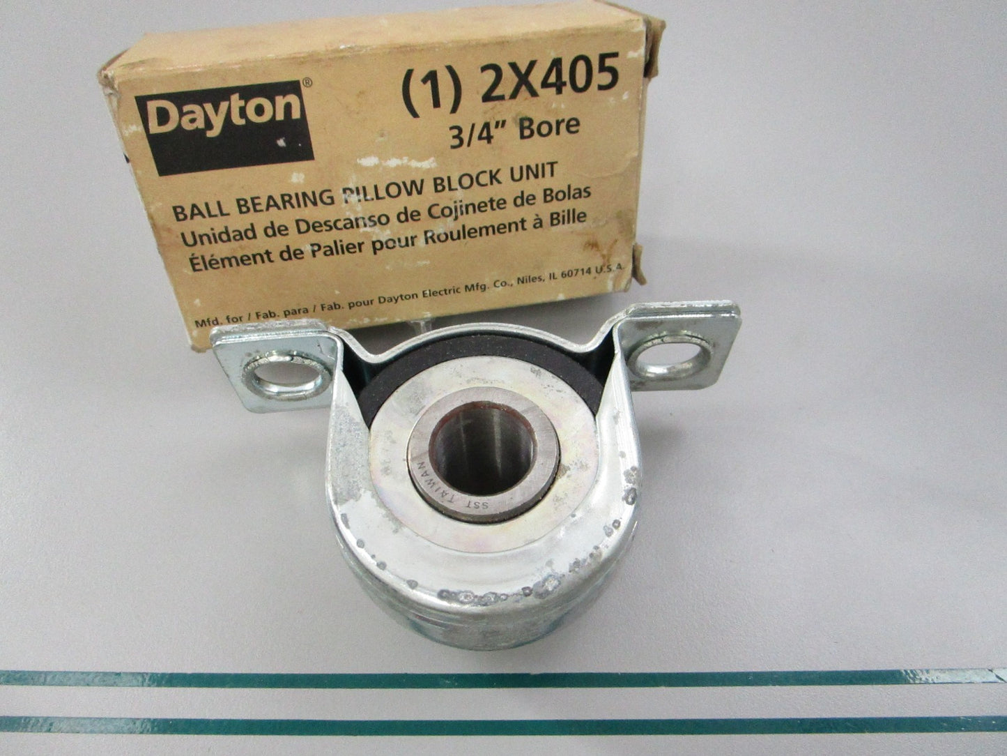 NEW 2X405 Dayton Ball Bearing Pillow Block Unit 0810