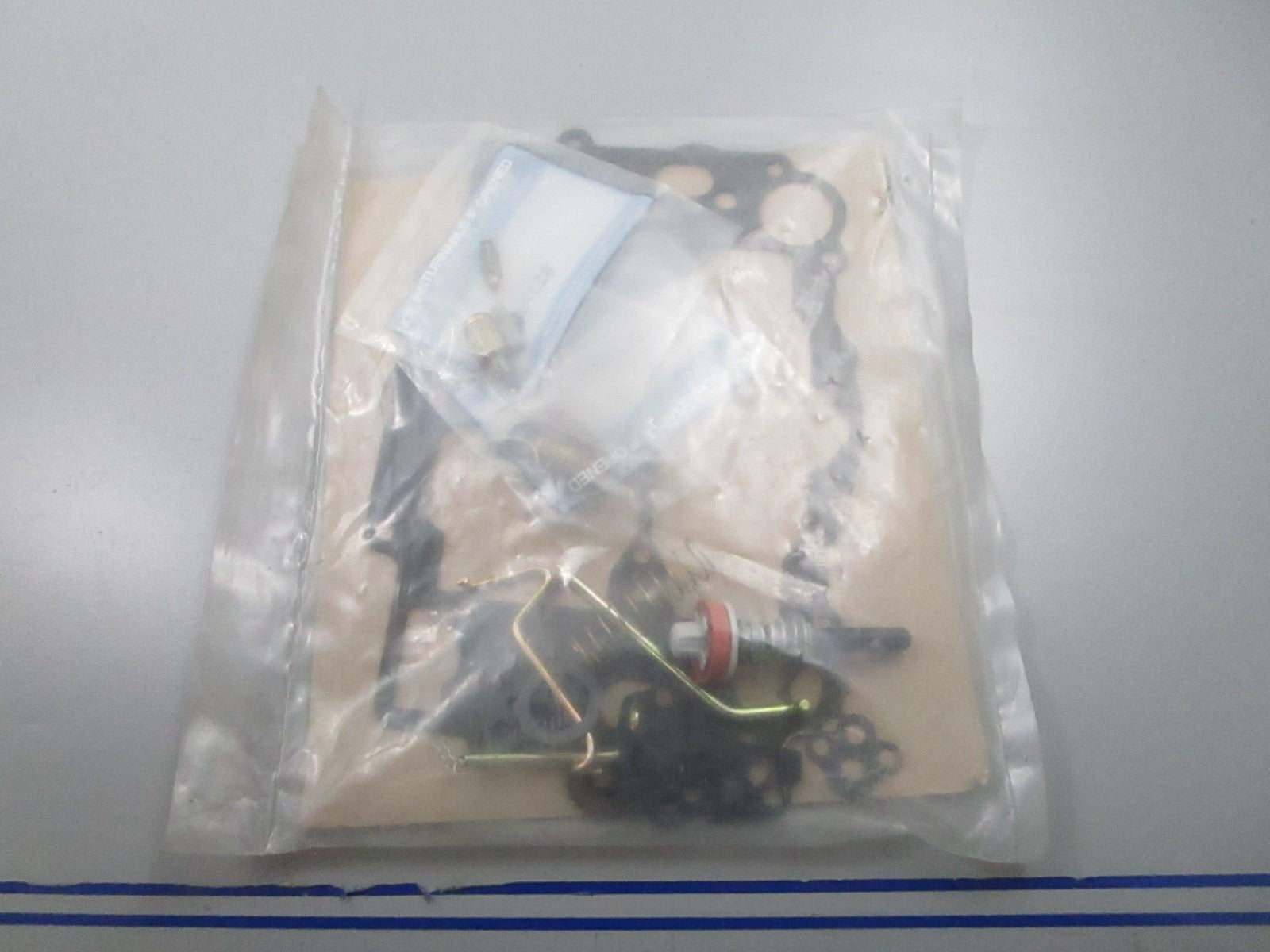 *NEW OEM* 0810 Mercury Quicksilver Carburetor Kit 823728