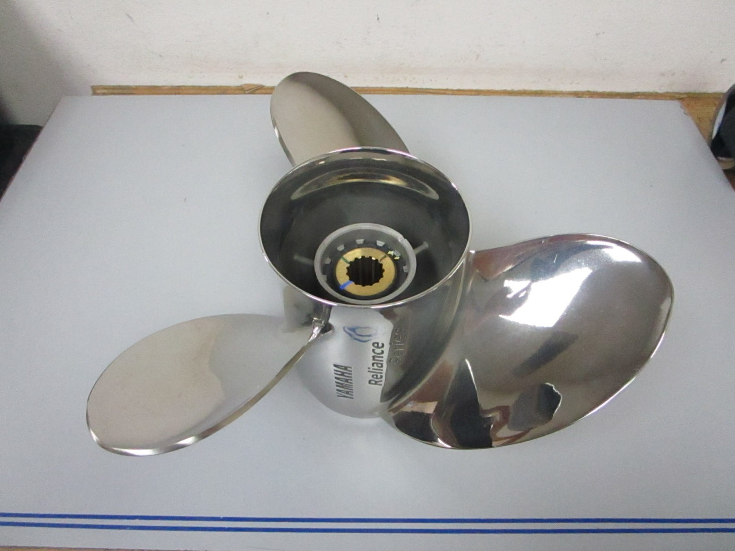*NEW OEM* 0720 Yamaha 3 Blade Stainless Steel 13 ¾ x 20 Propeller 68F-45974-20