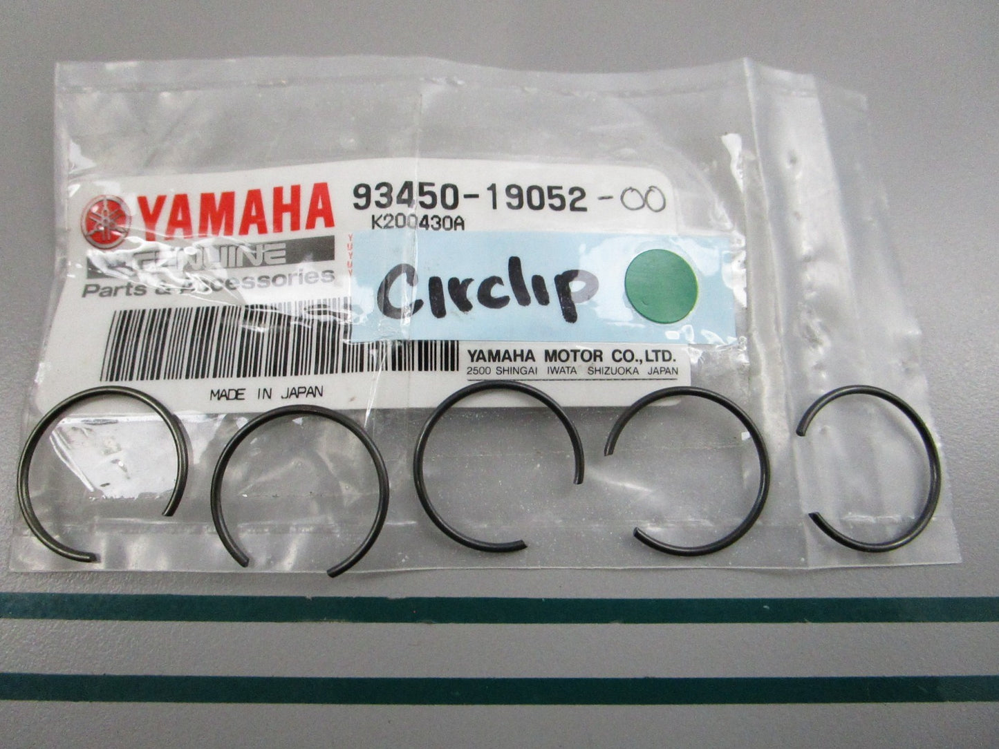 NEW OEM (LOT OF 5) 93450-19052-00 Yamaha Circlip 0810