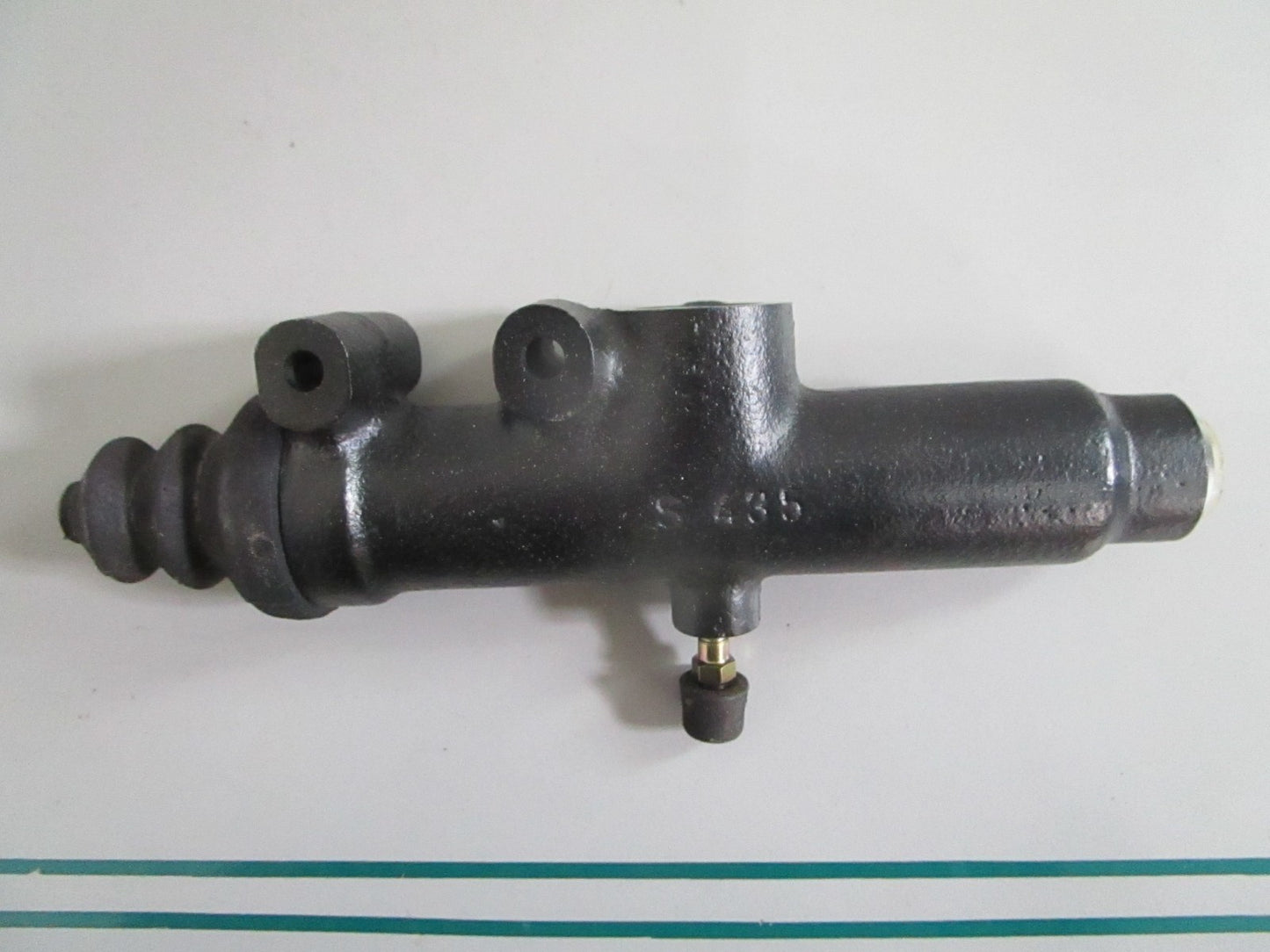 NEW OEM 0002952406 Mercedes-Benz Master Cylinder 0820