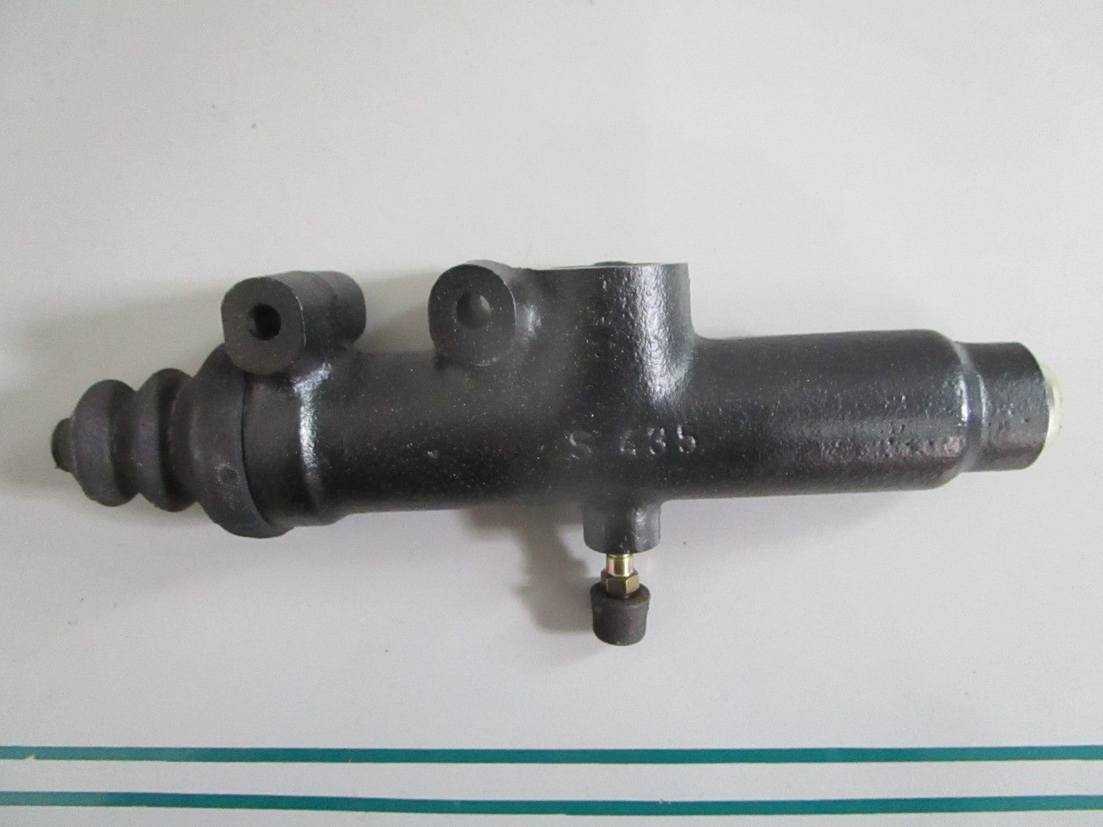 NEW OEM 0002952406 Mercedes-Benz Master Cylinder 0820