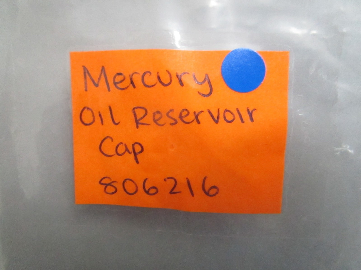 *NEW OEM* 0820 Mercury Quicksilver Oil Reservoir Cap 806216