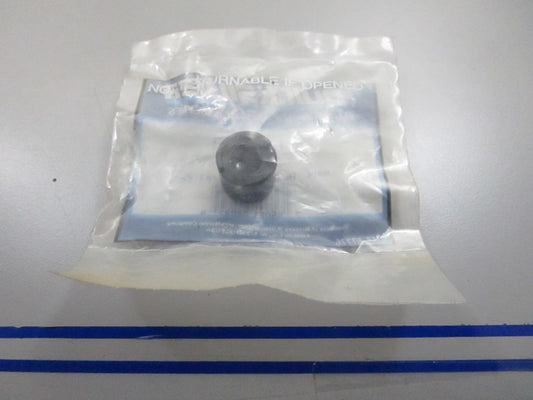 *NEW OEM* 0810 Mercury Quicksilver Roller 815263