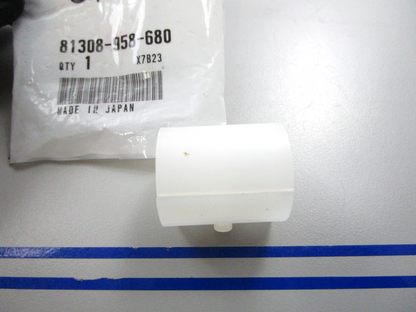 *NEW OEM* 0810 Honda Spacer 81308-958-680