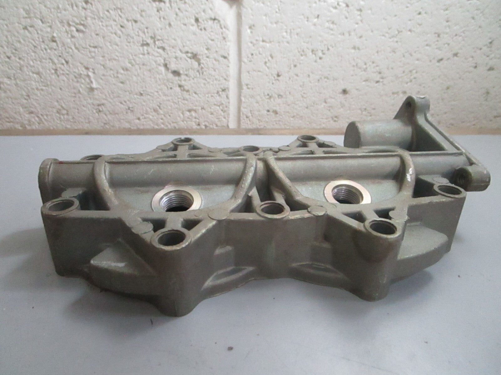 *NEW OEM* 0820 OMC Johnson Evinrude Cylinder Head 383535 0383535