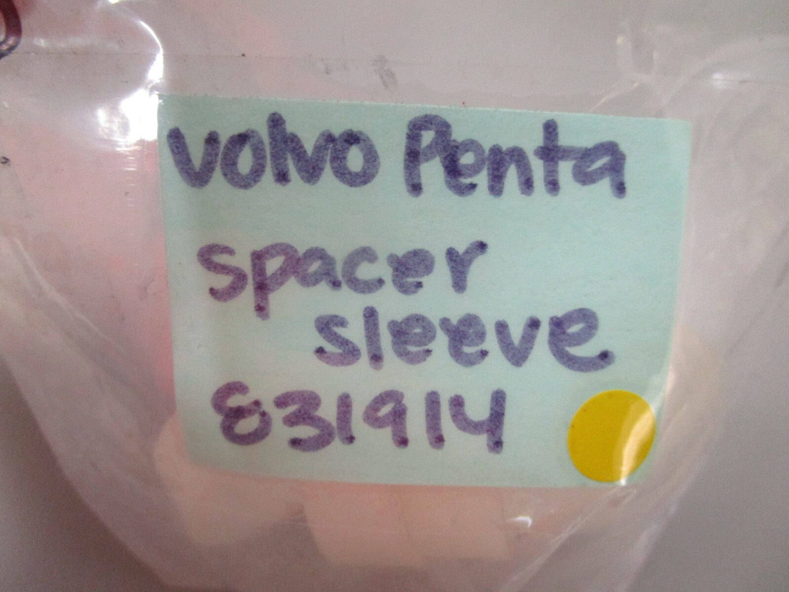 *NEW OEM* 0810 Volvo Penta Spacer Sleeve 831914