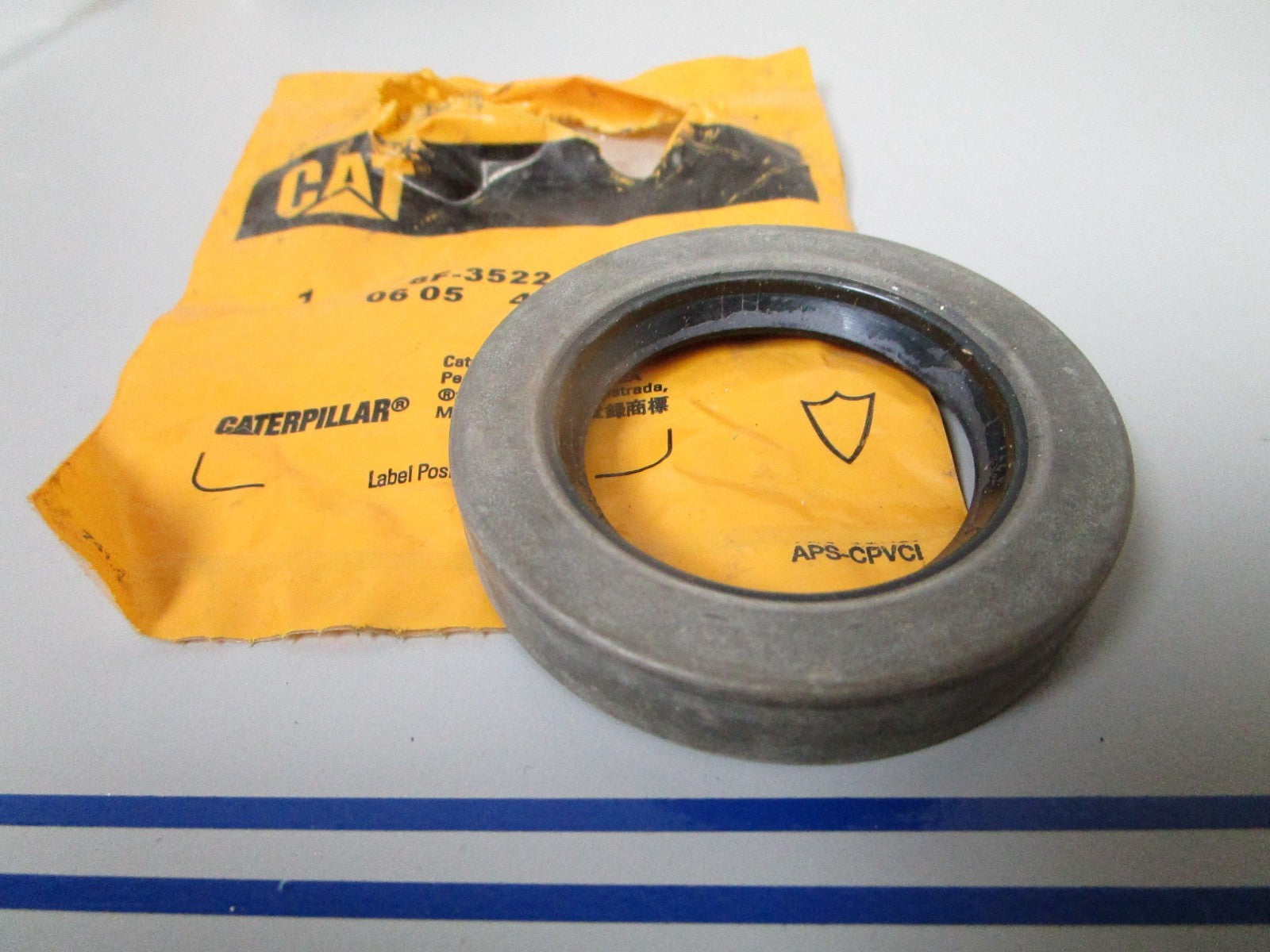 NEW OEM 8F-3522 Cat Caterpillar Seal 0720