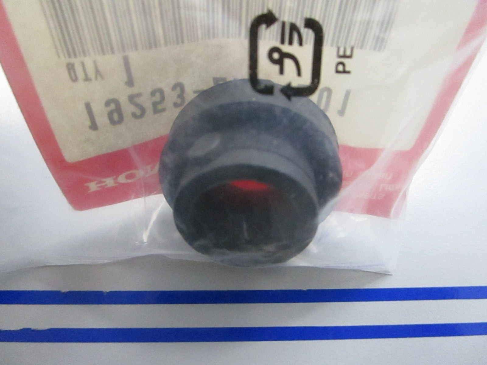 *NEW OEM* 0810 Honda Ring 19253-ZW1-B01