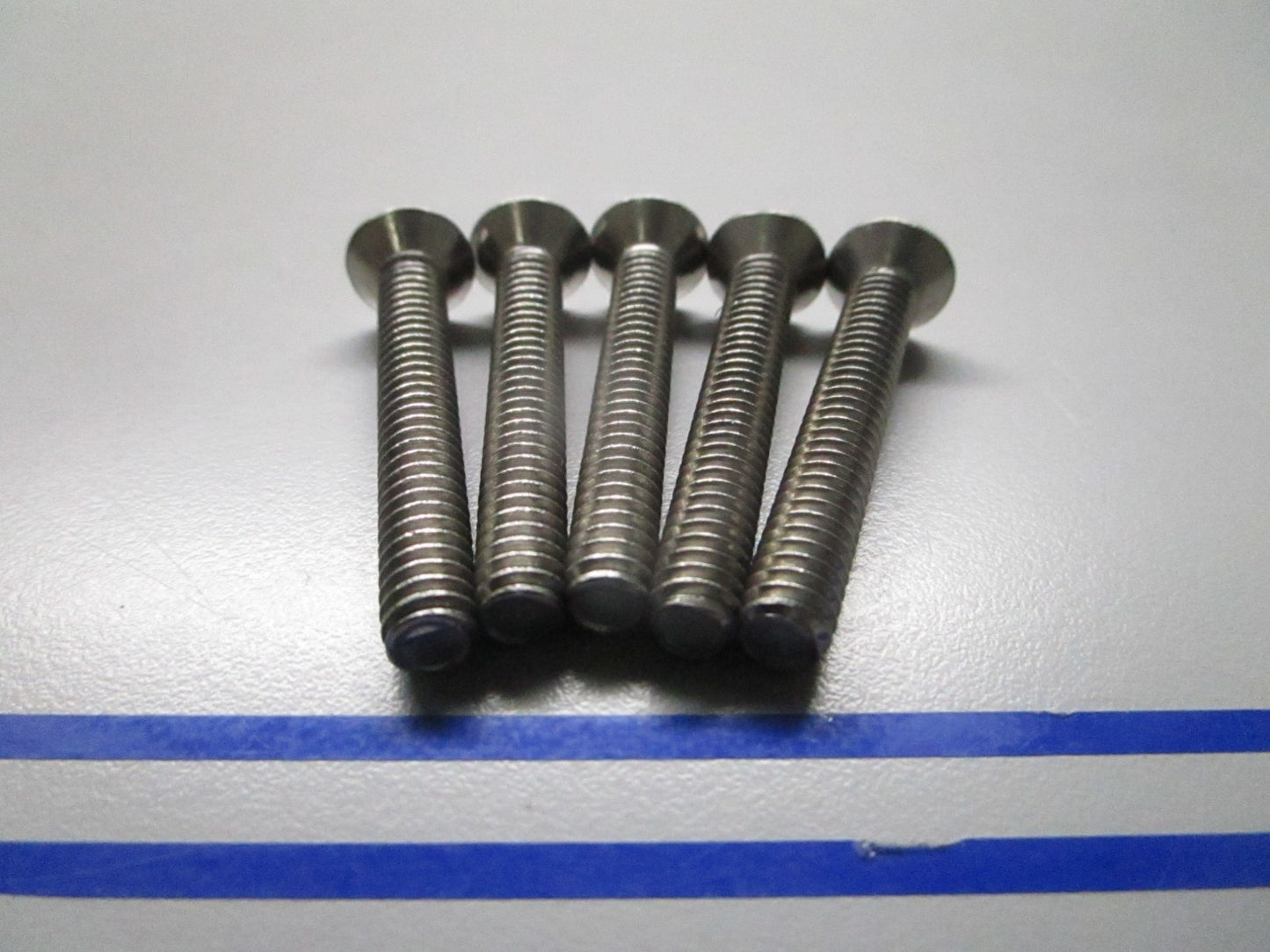 *NEW OEM* (LOT OF 5) 0810 Volvo Penta Screw 941815
