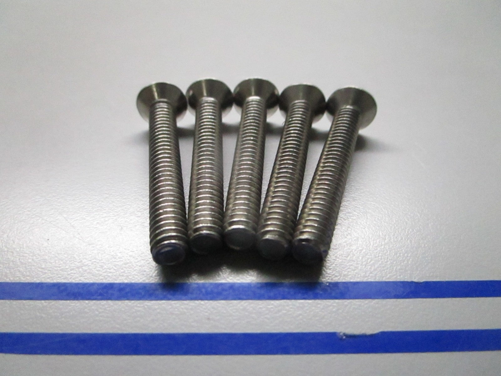 *NEW OEM* (LOT OF 5) 0810 Volvo Penta Screw 941815