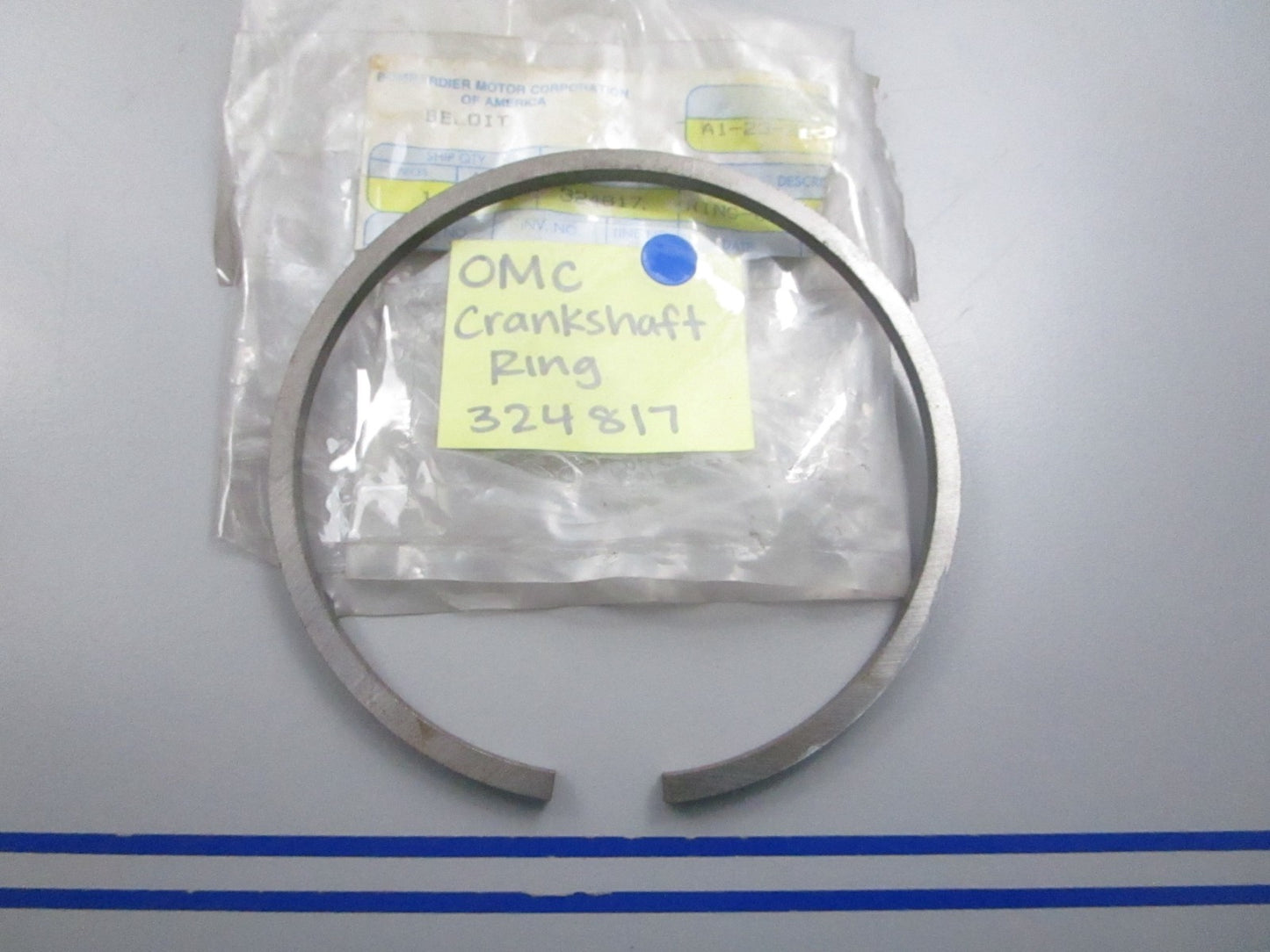 NEW OEM 324817 0324817 OMC Johnson Evinrude Crankshaft Ring 0810
