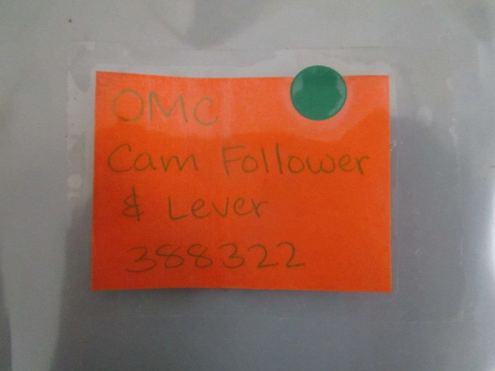 NEW OEM 388322 0388322 OMC Johnson Evinrude Cam Follower & Lever 0820