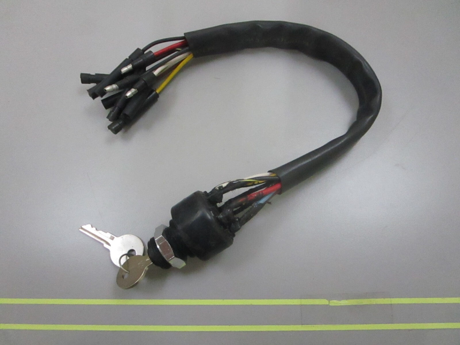 *NEW OEM* 0810 Mercury Quicksilver Key & Choke Assembly 87-88107A3