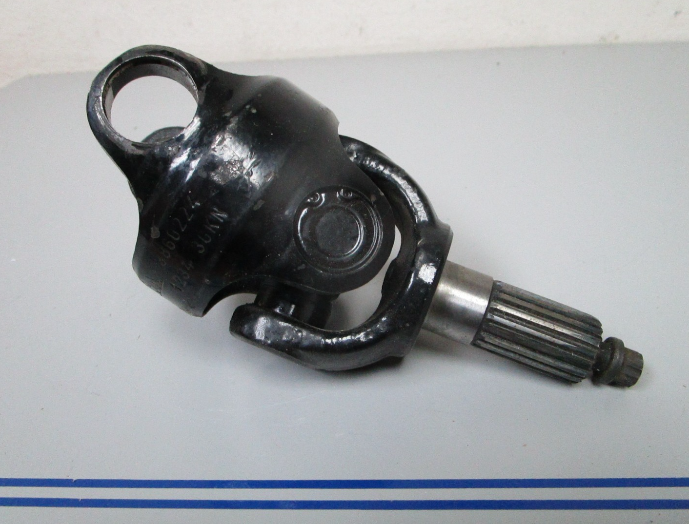 *NEW OEM* 0720 Volvo Penta U-Joint 3860224