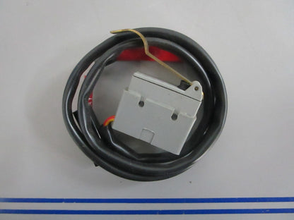 *NEW OEM* 0820 Volvo Penta Breaker 852049