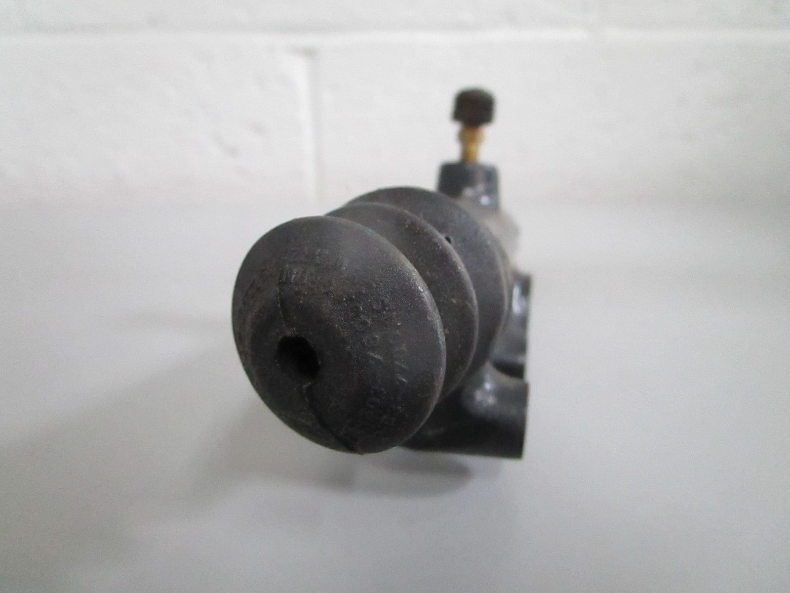 NEW OEM 0002957806 Mercedes-Benz Clutch Master Cylinder 0820