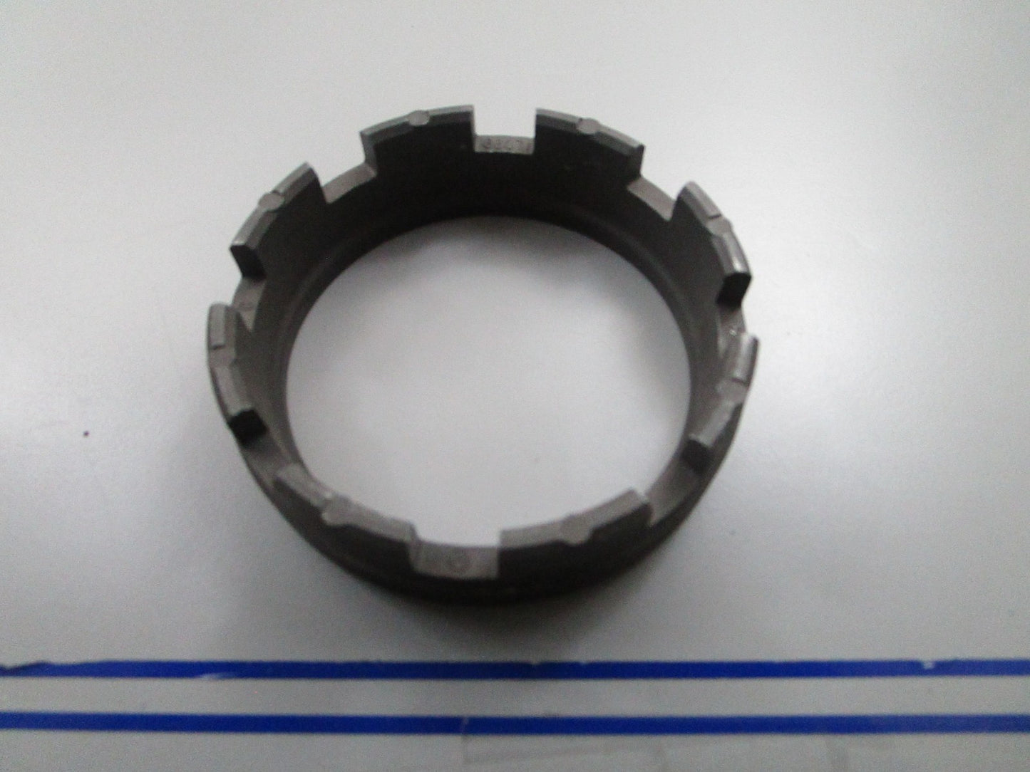 *NEW OEM* 0810 Mercury Quicksilver Retainer 66071