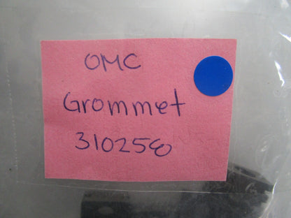 *NEW OEM* 0720 OMC Johnson Evinrude Grommet 310258 0310258