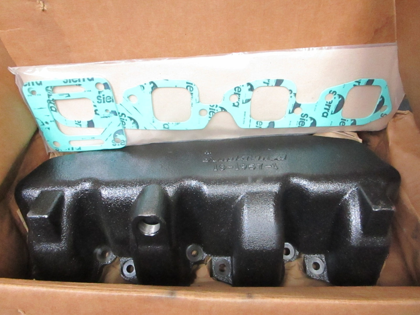 *NEW* 0720 Sierra Manifold 18-1957-1 Replaces: Mercruiser 89011A8 807078A6