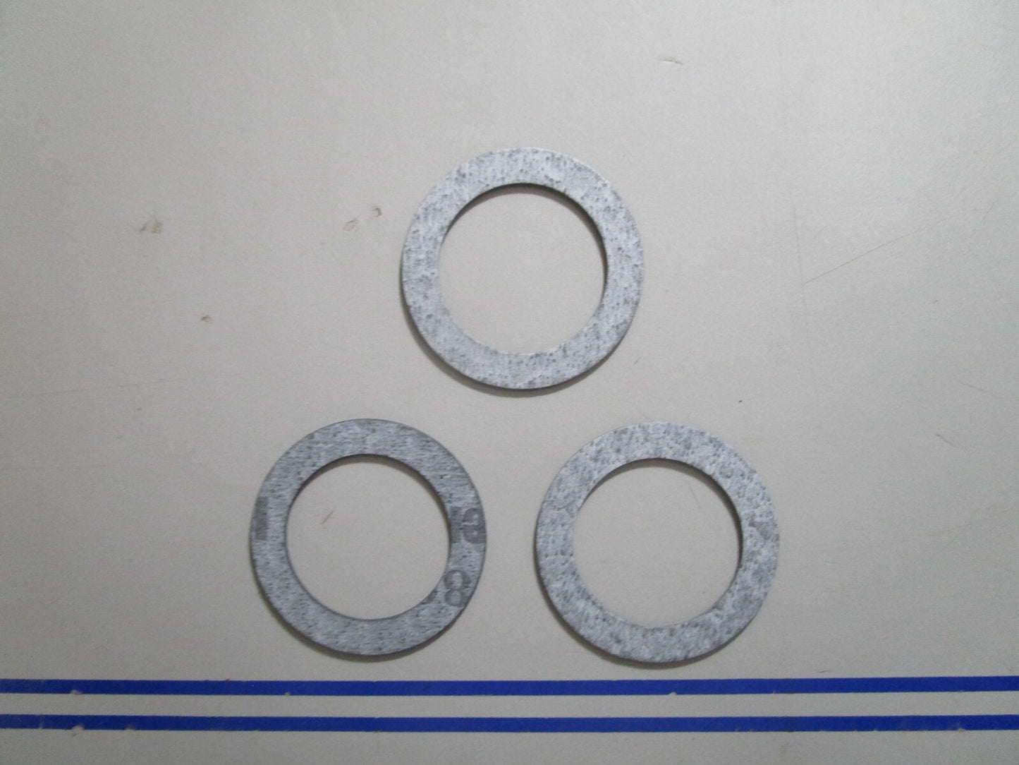 *NEW OEM* (LOT OF 3) 0810 Volvo Penta Gasket 3852109