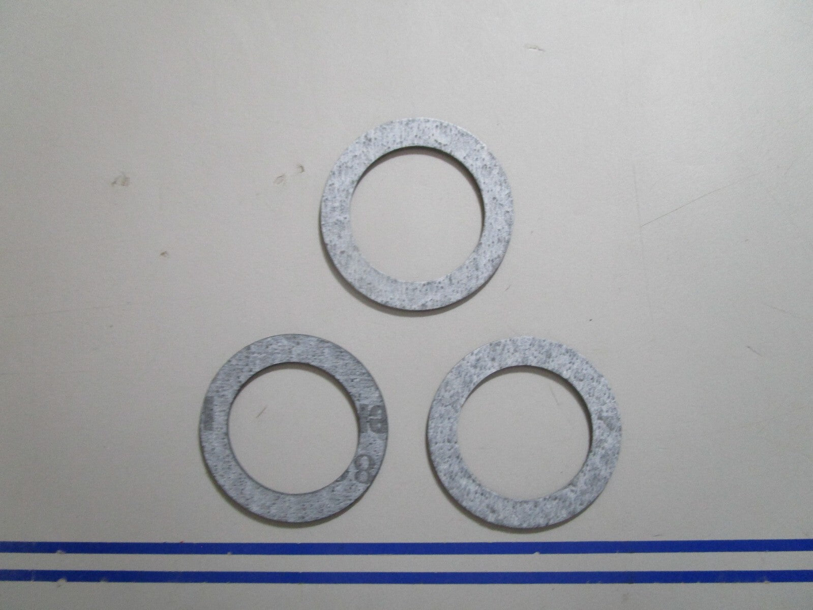 *NEW OEM* (LOT OF 3) 0810 Volvo Penta Gasket 3852109