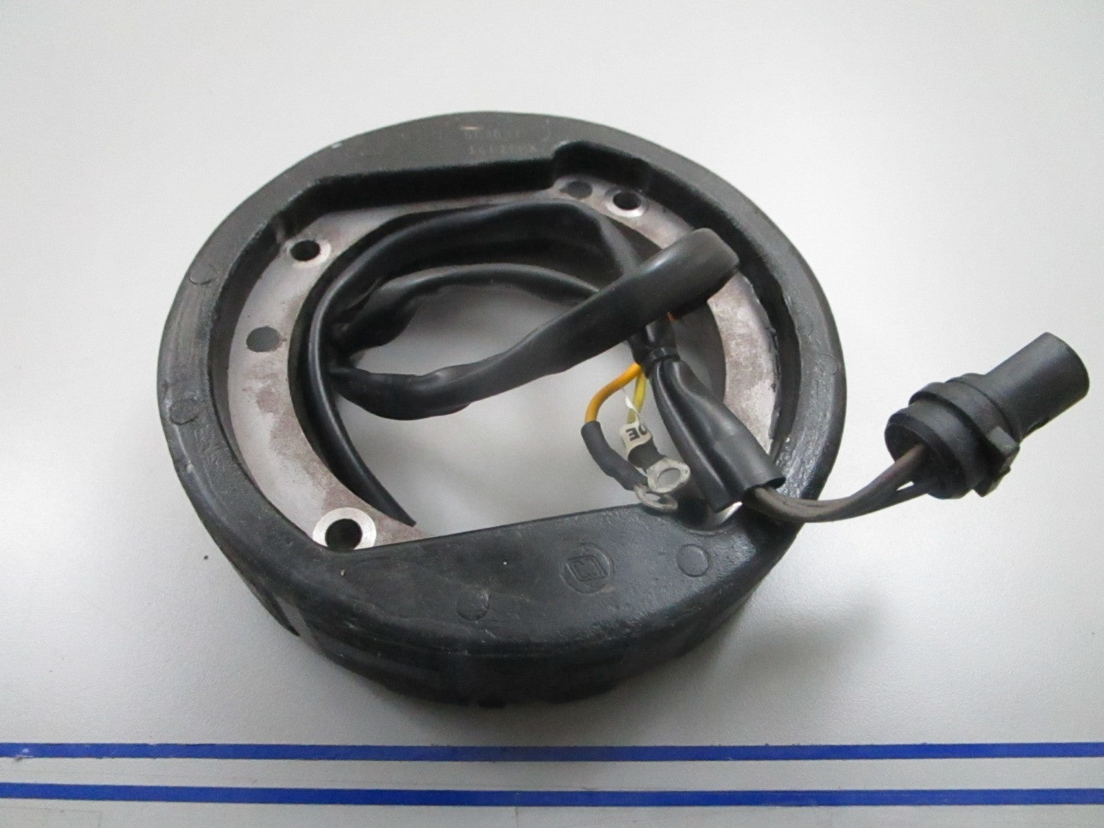 *NEW OEM* 0810 OMC Johnson Evinrude Stator 583837 0583837