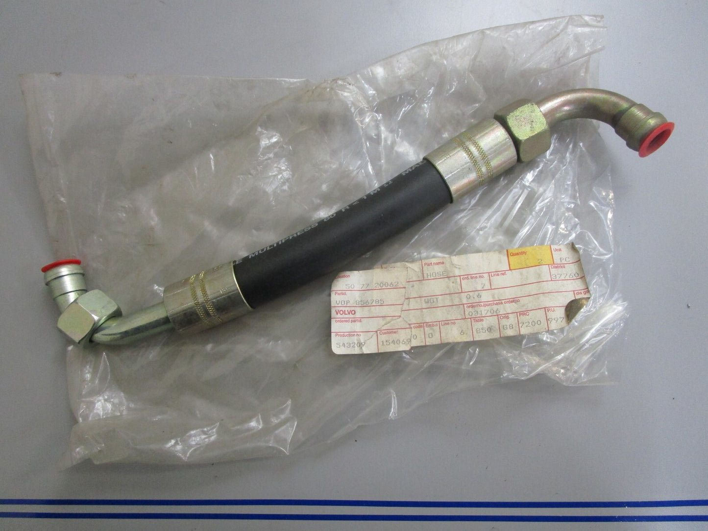 *NEW OEM* 0820 Volvo Penta Hose Assy 856785