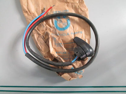 NEW OEM 61318048182 8048182 BMW Handlebar Dip Control Switch 0820
