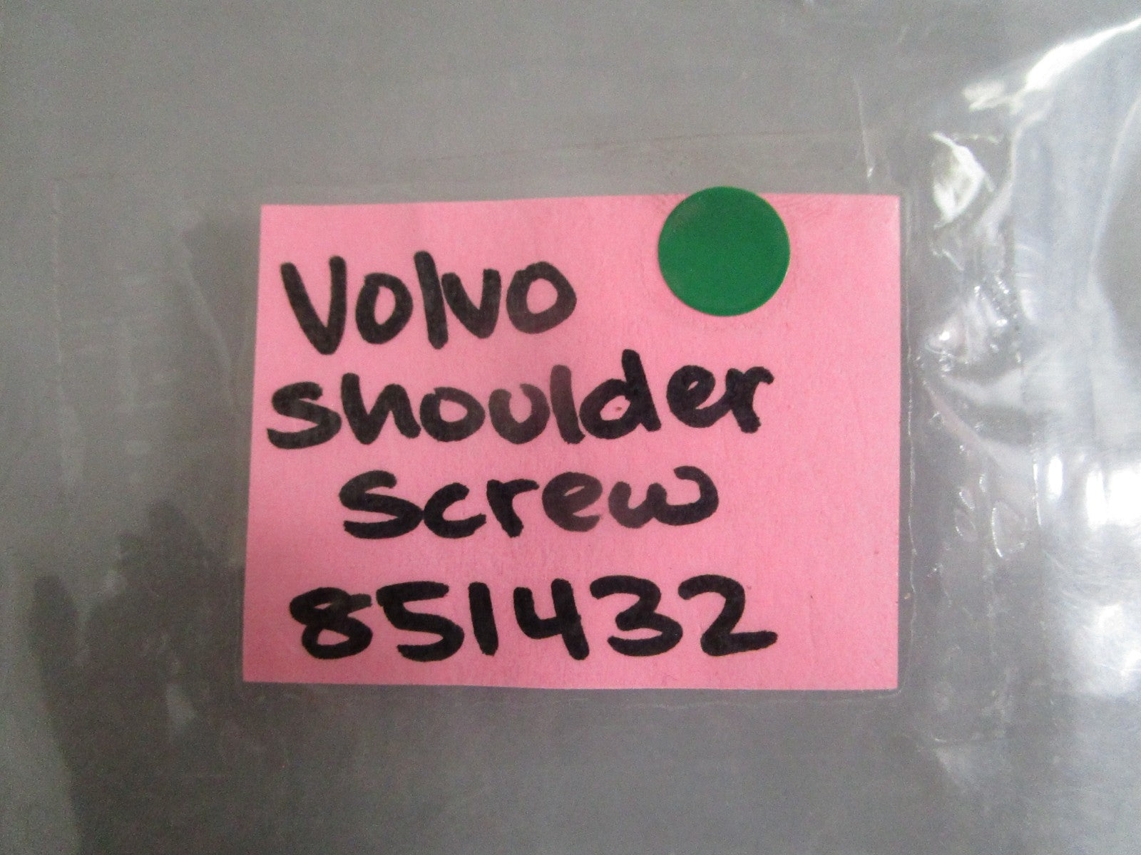 NEW OEM 851432 Volvo Penta Shoulder Screw 0820