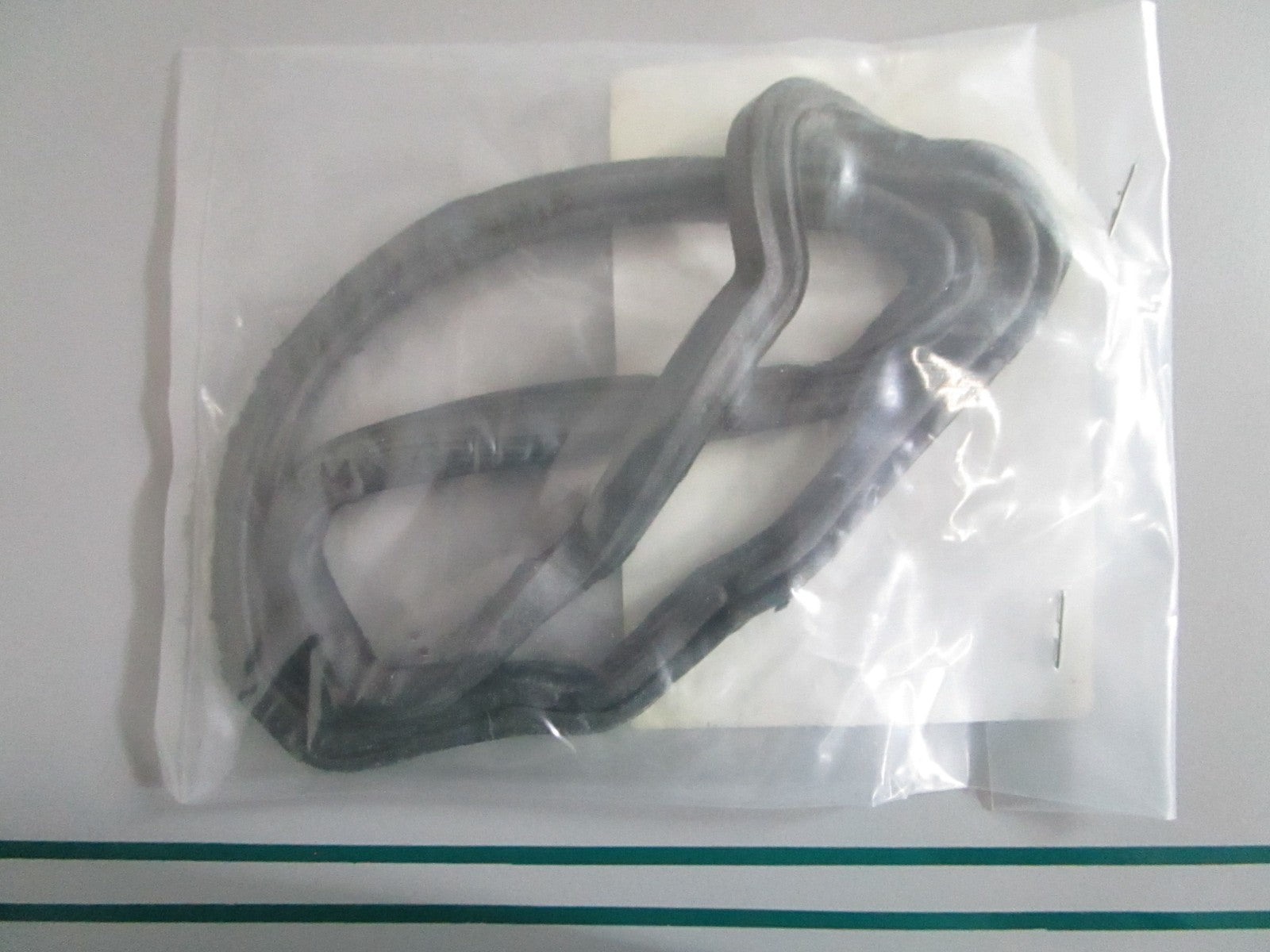 NEW OEM 3853000 OMC Johnson Evinrude Seal 0820