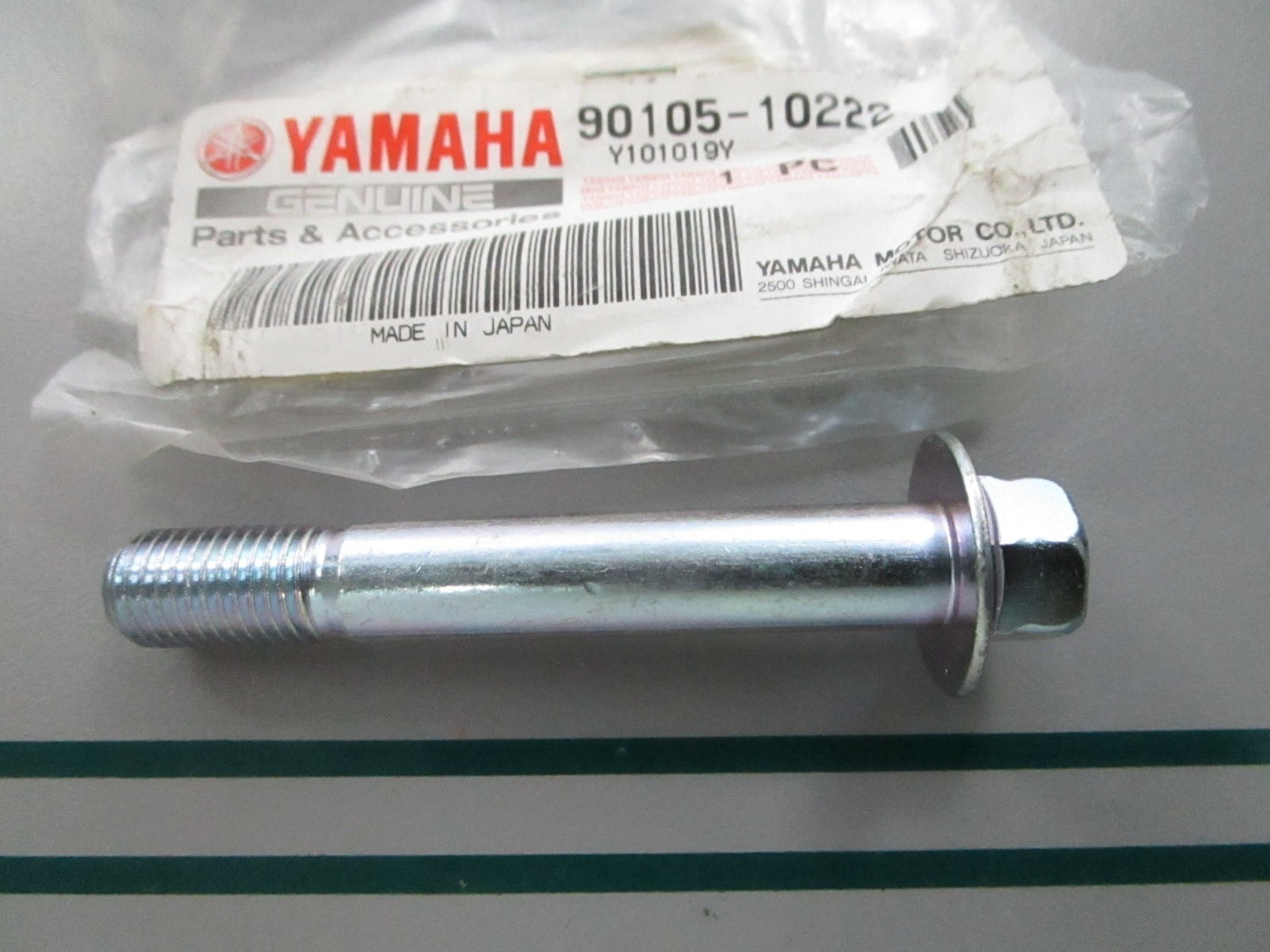 NEW OEM 90105-10222 Yamaha Flange Bolt 0810