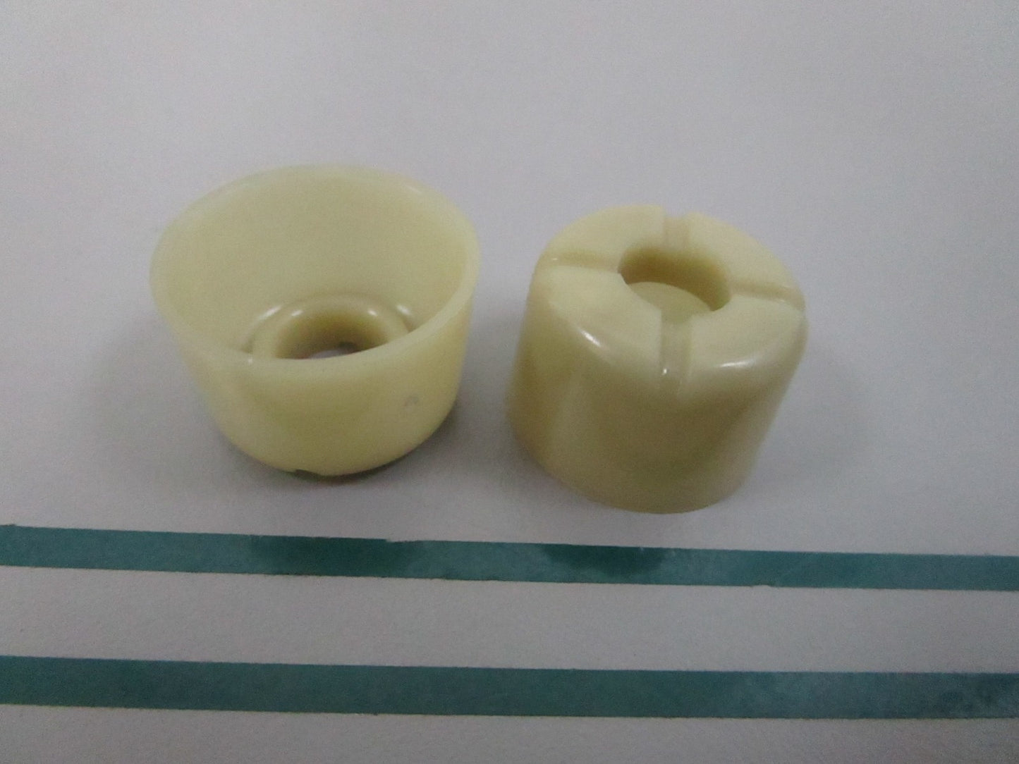 NEW OEM (LOT OF 2) 26-75624 Mercury Quicksilver Seal 0810