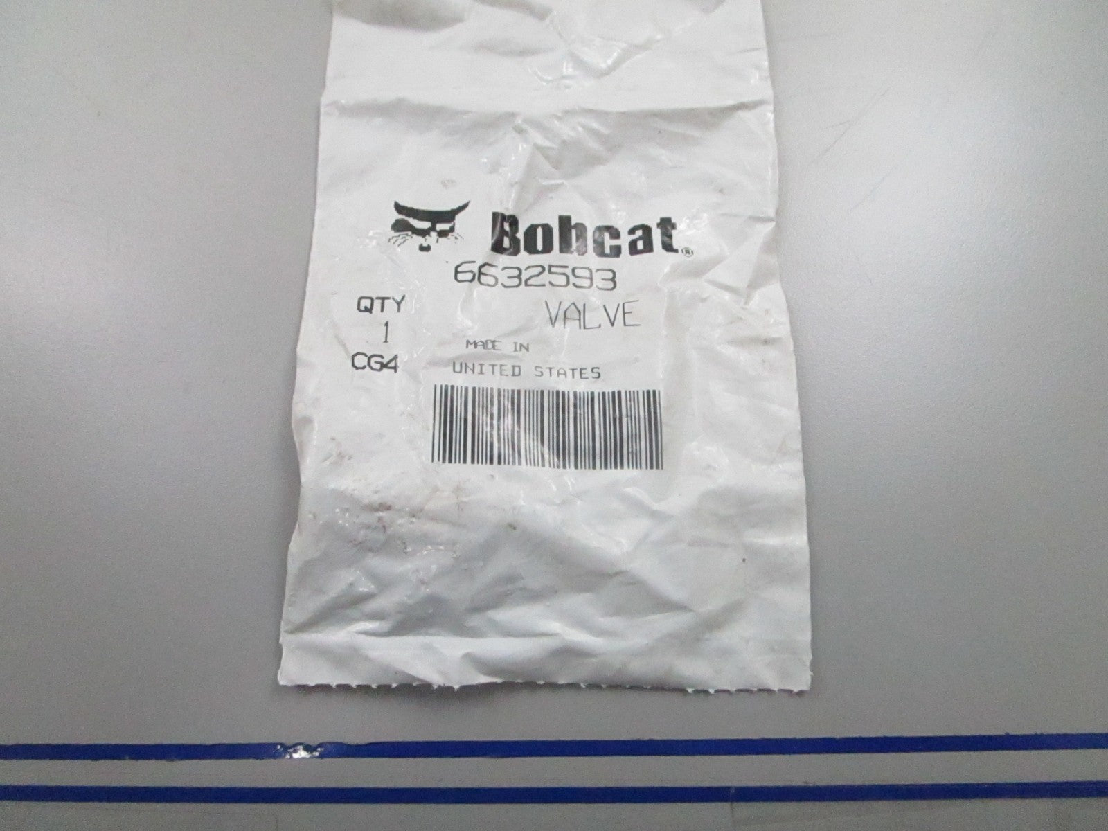 *NEW OEM* 0810 Bobcat Valve 6632593