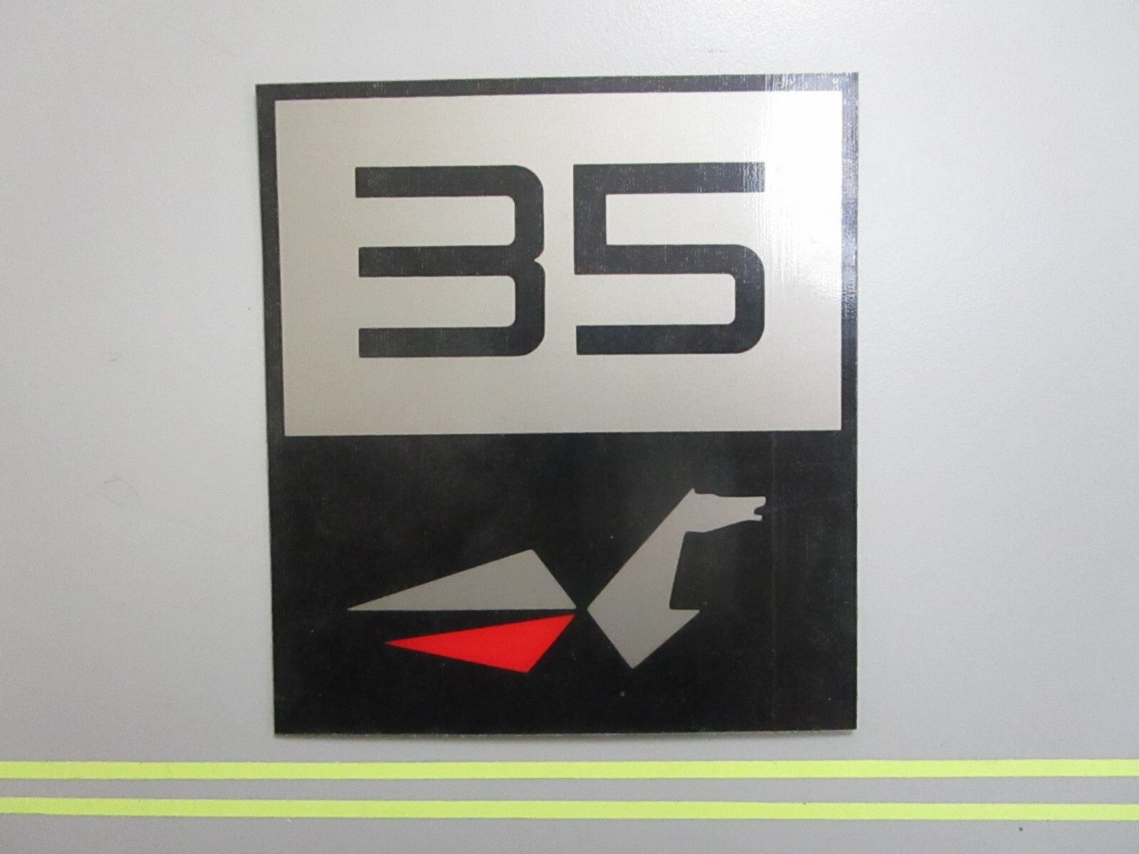 *NEW OEM* 0810 OMC Johnson Evinrude Decal 332632 0332632