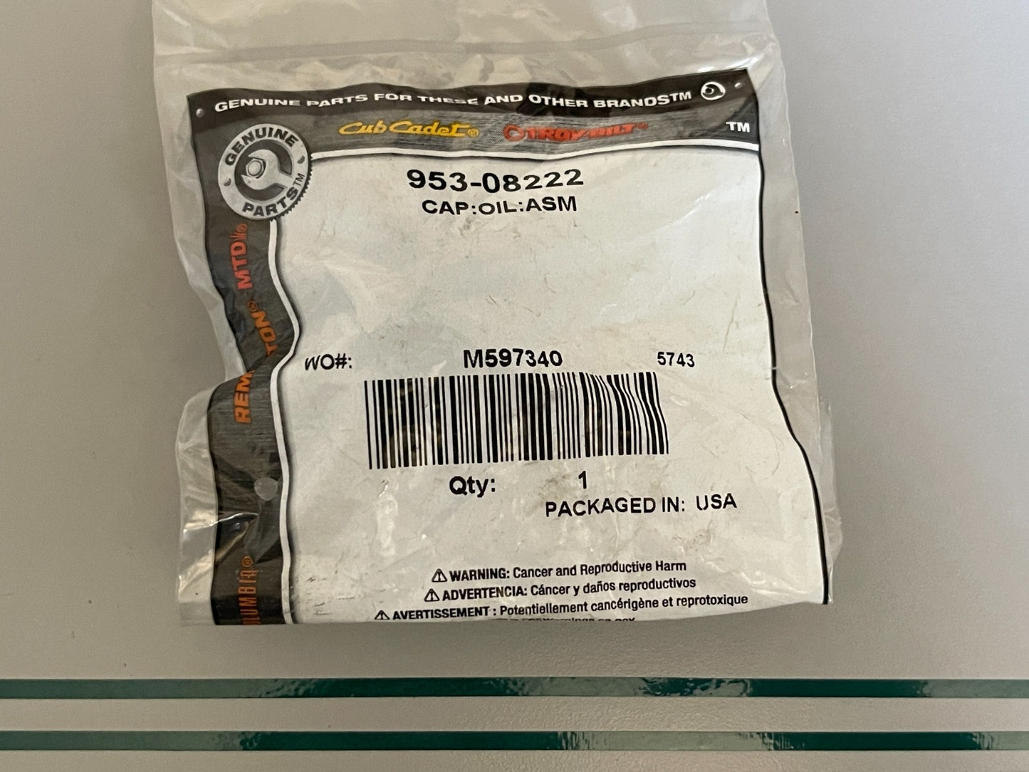 NEW OEM 953-08222 Remington MTD Oil Cap Assembly 0810