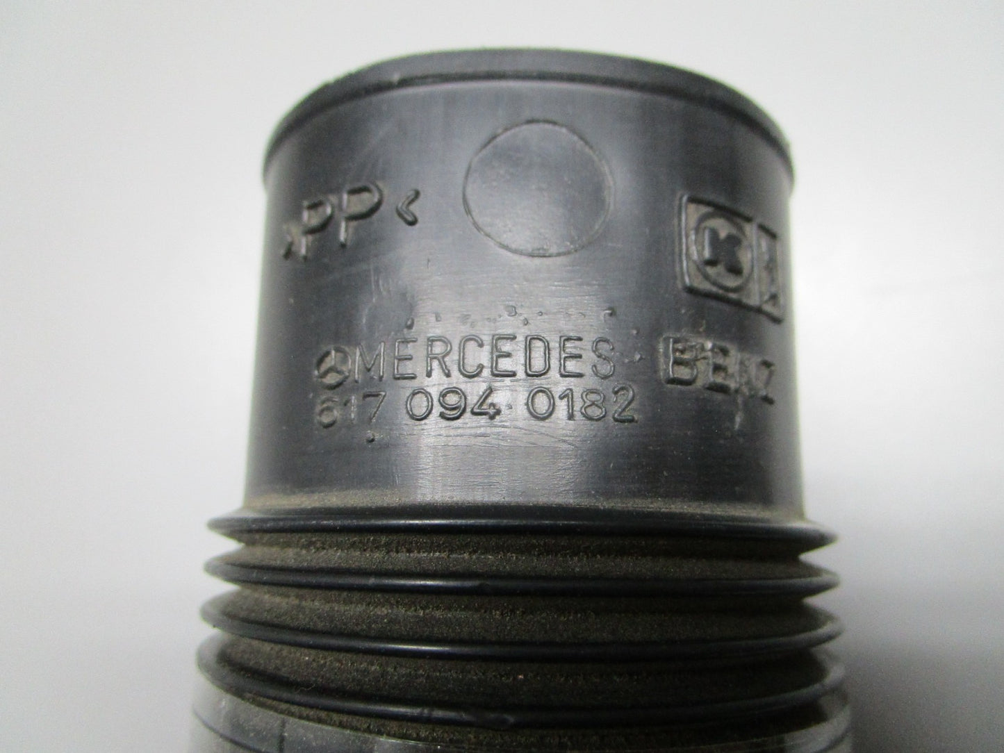 NEW OEM 6170940182 Mercedes-Benz Air Intake Hose 0820