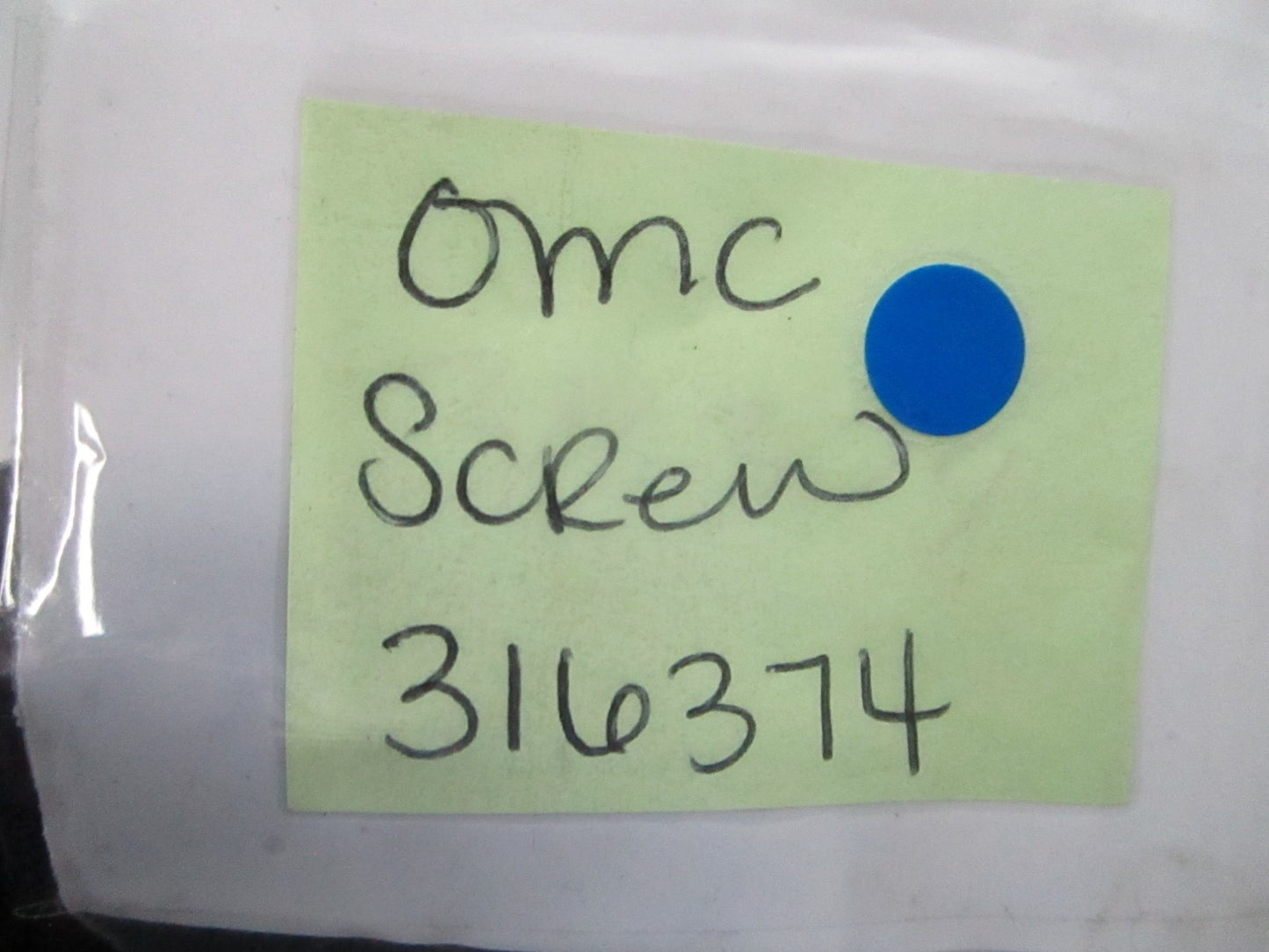 *NEW OEM* (LOT OF 2) 0810 OMC Johnson Evinrude Screw 316374 0316374
