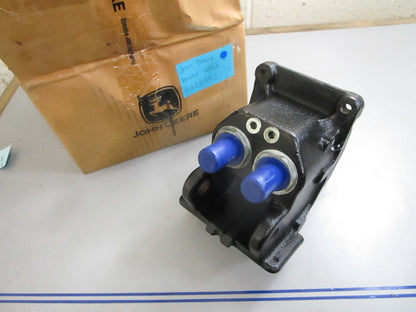 *NEW OEM* 0820 John Deere Brake Valve SJ28992